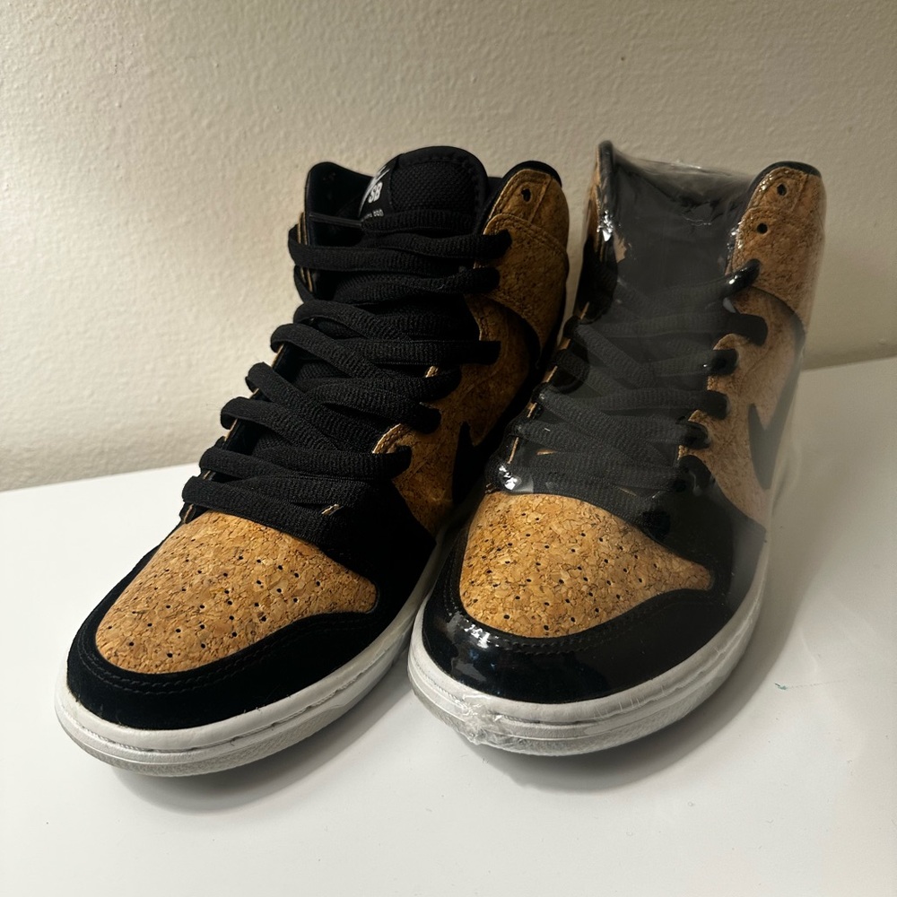 Nike SB Dunk High “Cork”
